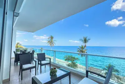 Image de Atabey 4b - Ocean Front 2br Apartment+ pool+wifi+parking