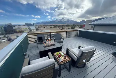 Image de New! Roof Top Chalet-Luxury Western Living-Str-308