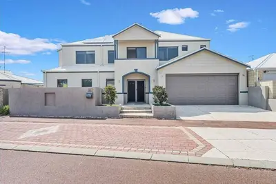 Image de Erskine's Golden Retreat, Mandurah