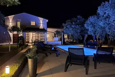 Villa Grace Felice for 8 people with private pool & only 2 km from the beach near Fažana