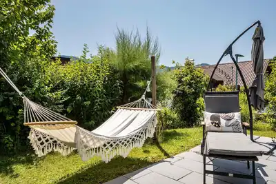 Image de Appartement 'Albi' avec vue sur les montagnes, terrasse partagée et Wi-Fi