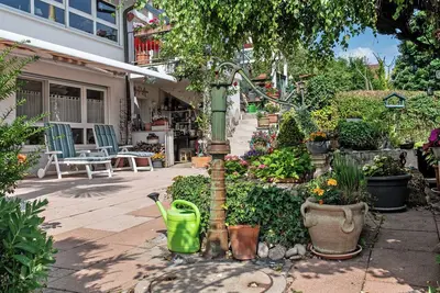 Image de Appartement \"Im Liestengarten\" avec vue sur les montagnes, terrasse privée et Wi-Fi