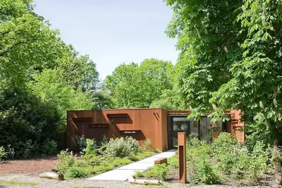 Image de Holiday villa with modern furnishings on the Bergvliet estate, near Breda. Golf, wellness, and Burgundian coziness.
