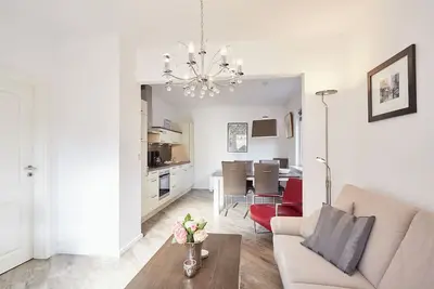 Image de Small, cozy apartment close to the beach.