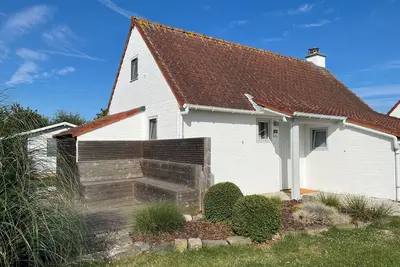 Image de Vacation home with garden & polder view in De Haan - close to the beach & dog-friendly