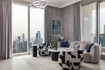 Image de Skyline Serenity – Downtown Views\nElegant 2br