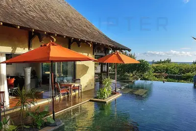Image de Villa de luxe avec vue sur la mer et piscine privée