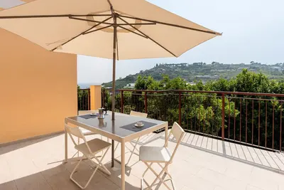 Image de Joli appartement pour 5 personnes avec Wifi, climatisation, animaux admis et parking