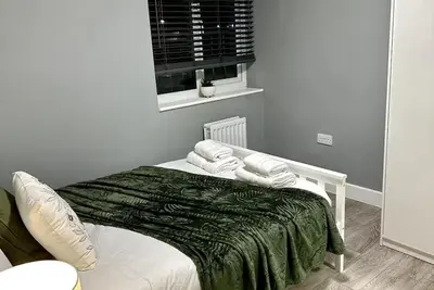Image de Cosy 5 EnSuite House Near Heathrow Airport