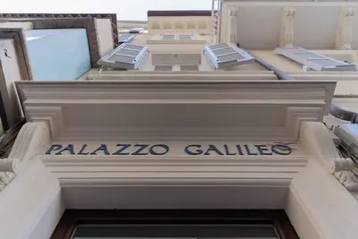 Image de Palazzo Galileo, your home by the sea, on the pedestrian island of St. Benedict.