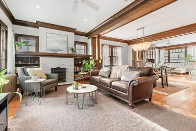 Image de MINNeSTAY* Linden Hills Haven