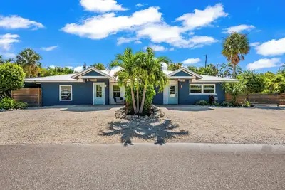 Image de Blue Oasis Retreat: A Dual Anna Maria Island Paradise!