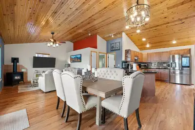 Image de New Listing! Epic Game Room | Panoramic Mountain Views | Minutes to Trails