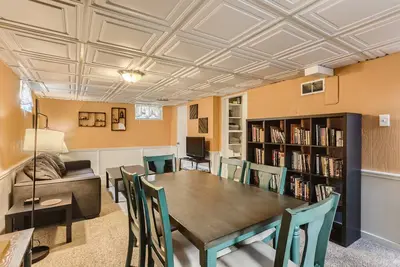 Image de New Listing! Walk to City Park | Lower-Level | Full Kitchen