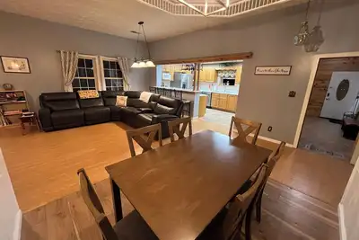 Image de Spacious and comfortable 3-bedroom house in peaceful Somerset, Ky. All amenities