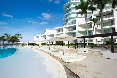 Image de Aria Ocean 213 by Del Mar