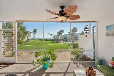 Image de Water View Condo on Holmes Beach