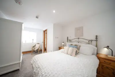 Image de 8 Bedroom/6 Bath House/Large Patio/Large Parking