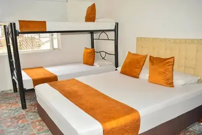 Image de Hotel Flamante Bulevar- Quadruple Room with bathroom 2