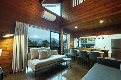 Image de Hideaway lodge with a view of Mt Fuji  Near Lake Saiko  Bbq  Corporate training / Minamitsurugun Yamanashi