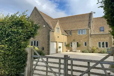 Image de The Rowan House Cotswolds Experience- 10 minuite walk to Cheltenham Race Course