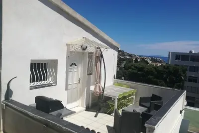 Image de Loc. sais. T2 villa Bastia sud, terrasse, proche plages, commerces et activités