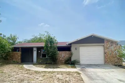 Image de Cozy 2-bedroom 2-bath family-friendly house in charming Port Richey