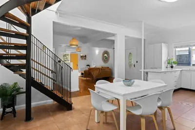 Image de The Lazy Mimosa Retreat stylish 4br Home Near Beach & Lake
