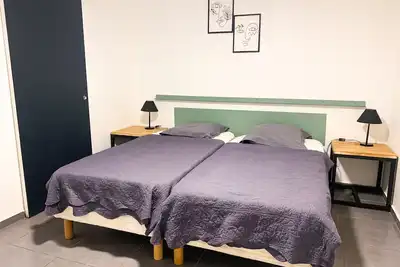 Image de Appartement deux chambres\nRésidence vacances\nGrand fond Saint-Leu
