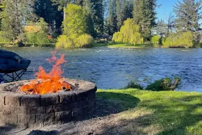 Image de The River's Nook. River front oasis, private entrance, self-contained new suite!