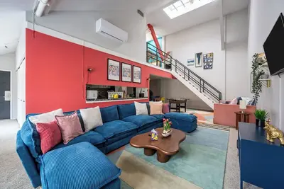 Image de Spacious Downtown Penthouse | vintage, balcony&gym