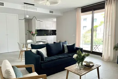 Image de Appartement-boutique Estepona - À pied de la plage et des restaurants