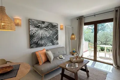 Image de Our Cottage at LesPervenches-Provence is the perfect Provencial getaway.