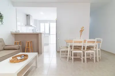 Image de Global Properties: Wonderful Mediterranean home near the sea