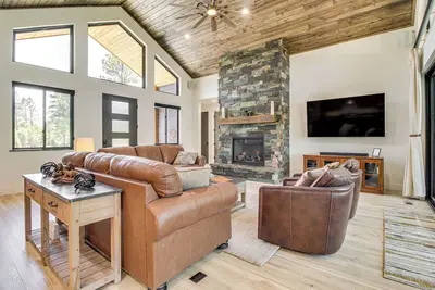 Image de Outdoor Entertainment Area: Cabin in Show Low!