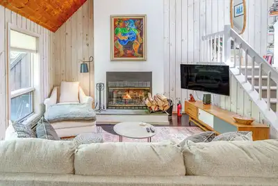 Image de Ski, Hike & More: Year-Round Gem in Windham