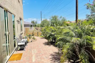 Image de New 3-bedroom, 3-bath house near South Mountain Preserve