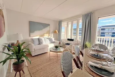 Image de Avalon Beach Condo