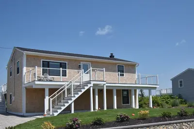 Atlantic Ave Vacation Home | Beach Access Provided | Complete Renovation