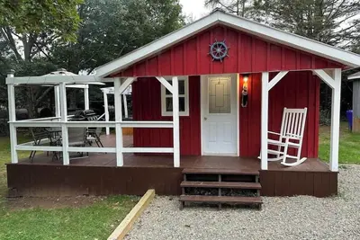 Image de Cozy Rustic Cabin w/Hot Tub