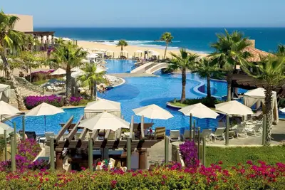 Image de Pueblo Bonito Sunset Beach, Cabo San Lucas, Jr Suite, December 5-12, 2025