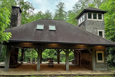 Image de Shadow Rock at Splendor Mountain Estate