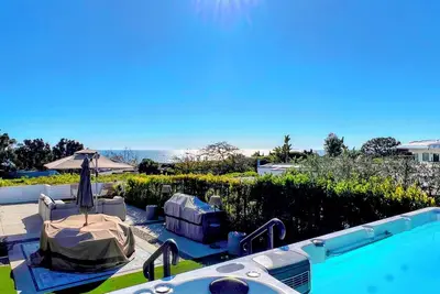 Image de Monarch Beach Mid Century Modern Coastal Home