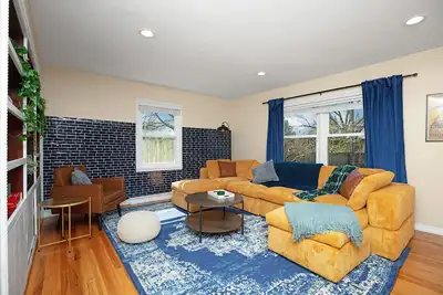 Image de Walk to Nd! 3br, 2ba w/ Bbq, Firepit, Ac, Wifi