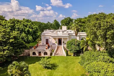 Hacienda Oxta, Private Calm Paradise outside of Merida, Coconut Plantation
