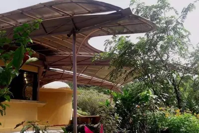 Image de La Cusuca \nThis underground home is a one of a kind!