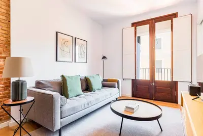 Image de Blueground | El Raval, balcony, nr La Rambla