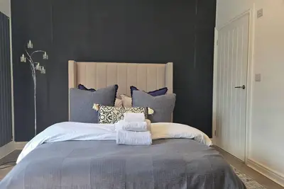 Image de Cosy Studio Apartment - Sleeps 2, Garden & Parking