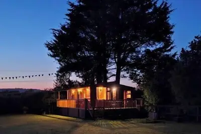 Image de Lakeside Lodge - Castlemartyr - Sleeps 4