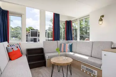 Image de Maison Flottante 4 Personnes